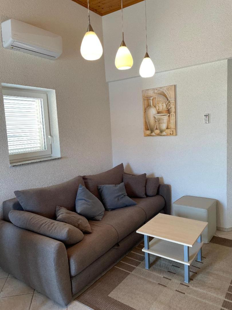 Apartment Gordana Vir Eksteriør bilde